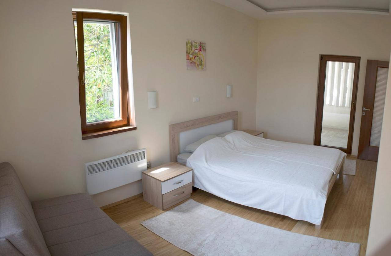 Apartments Admiral تْشيرسيك نوفي المظهر الخارجي الصورة