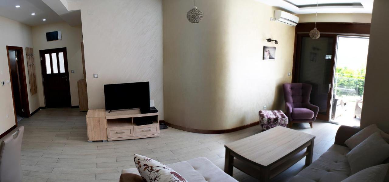 Apartments Admiral تْشيرسيك نوفي المظهر الخارجي الصورة