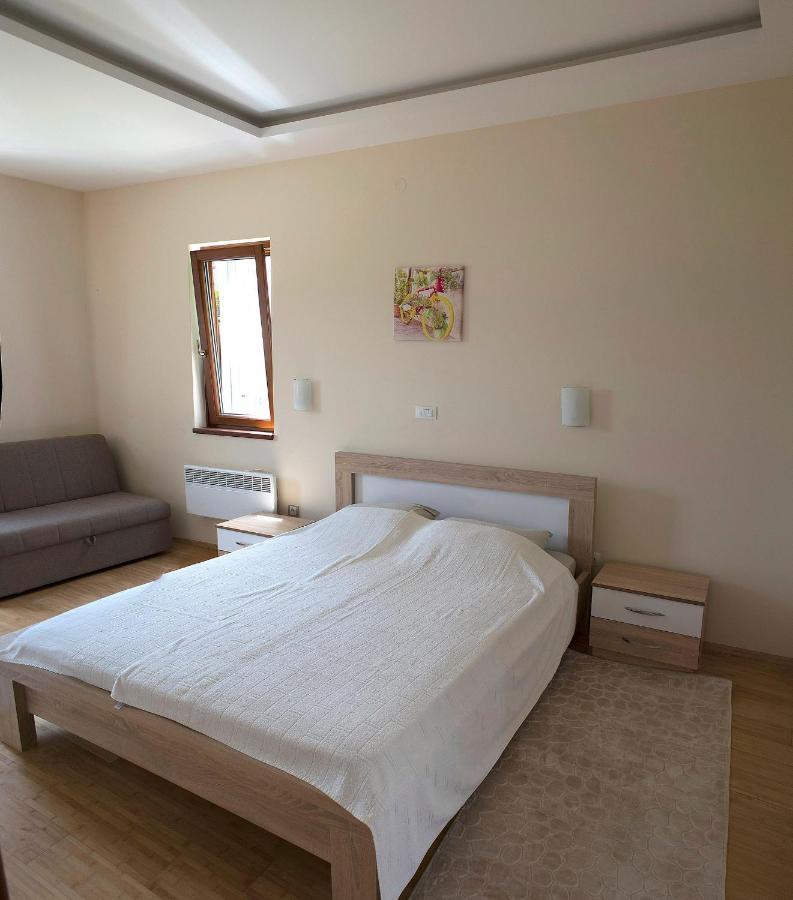 Apartments Admiral تْشيرسيك نوفي المظهر الخارجي الصورة