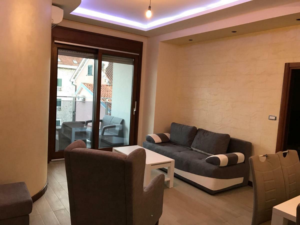 Apartments Admiral تْشيرسيك نوفي المظهر الخارجي الصورة