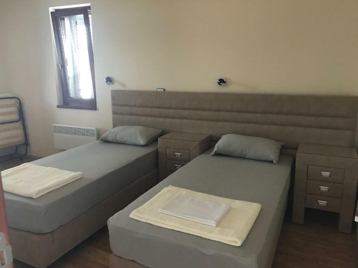 Apartments Admiral تْشيرسيك نوفي المظهر الخارجي الصورة